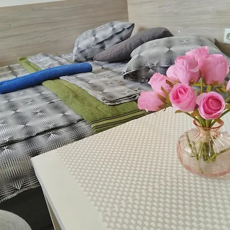 Centre Suits 3 Апартаменты *