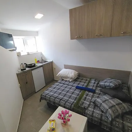 Centre Suits 3 Daire Varna