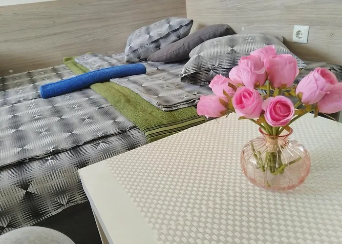 Centre Suits 3 Апартаменты *